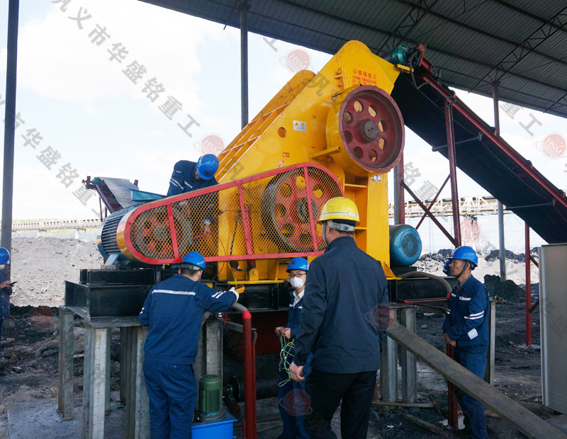 雙級(jí)粉碎機(jī)市場價(jià)格多少錢？小型雙級(jí)粉碎機(jī)廠家推薦